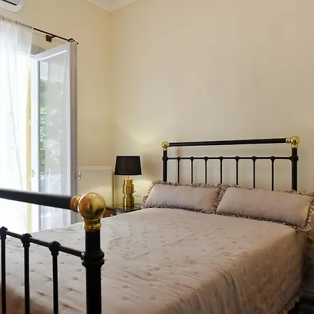 Giannis Papoutsis Villa