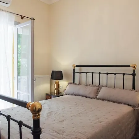 Giannis Papoutsis Villa Posidhonía
