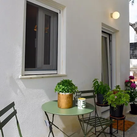 Giannis Papoutsis Villa Posidhonía